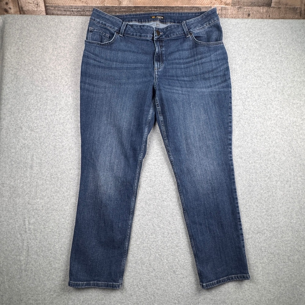 Lee Jeans Womens 18W Straight Leg Mid Rise Regular Fit Denim Plus Size 5 Pocket